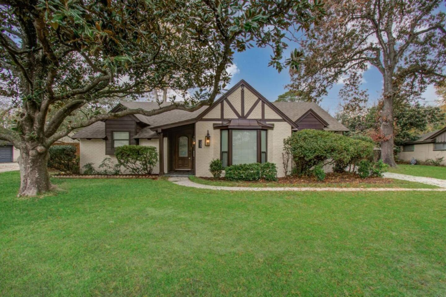 Western Oaks Retreat Houston Exterior foto